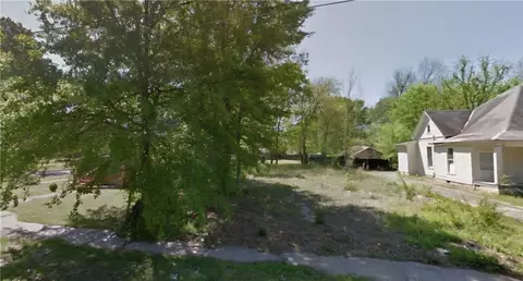 808 W 15 Ave, Pine Bluff, AR 71601