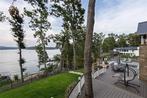 10 Fitch Cir, Rogers, AR 72756
