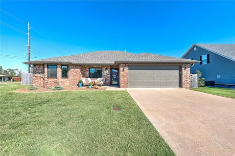 1 Greenridge Ln, Bentonville, AR 72712