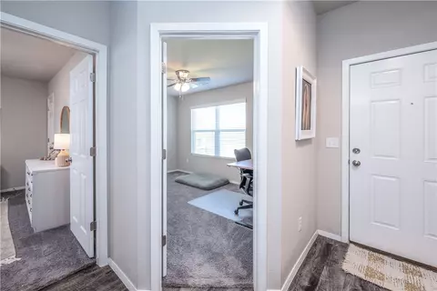 Entry Way - 911 Belhaven Rd, Centerton, AR 72719 photo 5 of 5