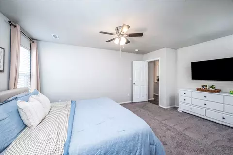 Bedroom - 911 Belhaven Rd, Centerton, AR 72719 photo 3 of 4