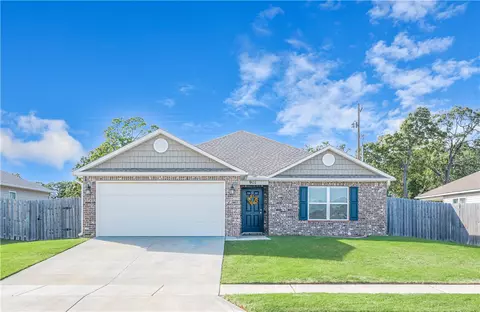 Exterior - 911 Belhaven Rd, Centerton, AR 72719 photo 3 of 6