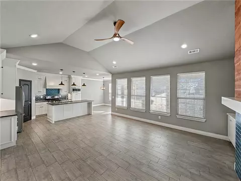 921 W Ashmore Landing Loop, Centerton, AR 72719 photo 8
