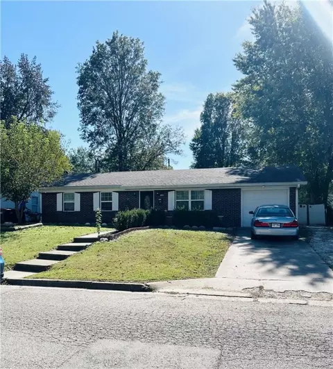1809 Taylor Ave, Springdale, AR 72762