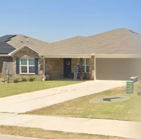1420 Scotland Dr, Centerton, AR 72719