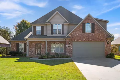 4311 W Coneflower Pl, Fayetteville, AR 72704