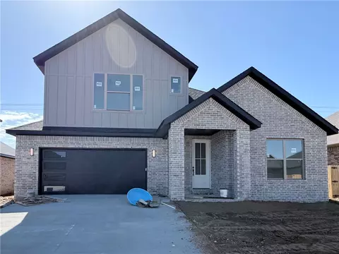 6907 SW Basswood Ave, Bentonville, AR 72713