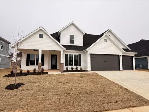 2724 Amaris Ave, Lowell, AR 72745