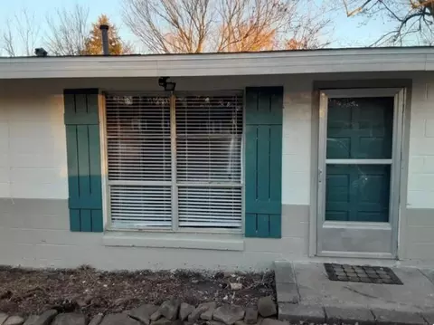 1230 S And 1232 S Dunn Ave, Fayetteville, AR 72701