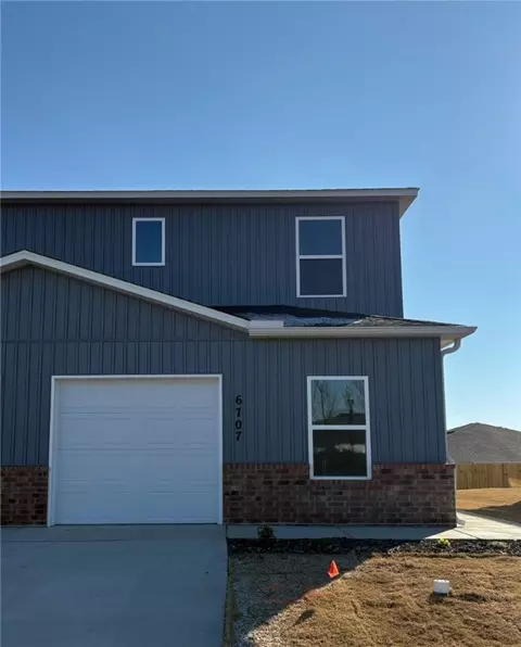 6707 SW Dignity Ave, Bentonville, AR 72713