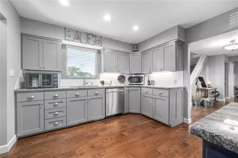 Kitchen - 2309 Skye Rd, Fort Smith, AR 72908 photo 6 of 6