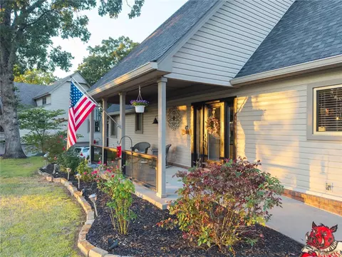 Exterior - 2309 Skye Rd, Fort Smith, AR 72908 photo 8 of 10