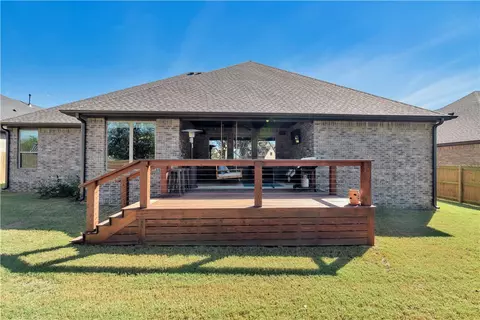 Exterior - 695 Malbec Rd, Springdale, AR 72762 photo 3 of 7