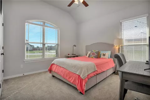 Bedroom - 695 Malbec Rd, Springdale, AR 72762 photo 2 of 3