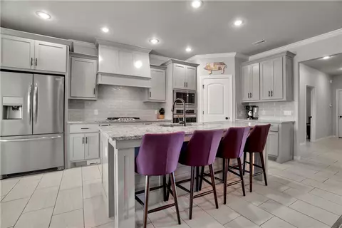 Kitchen - 695 Malbec Rd, Springdale, AR 72762 photo 1 of 3