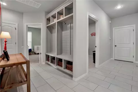 Entry Way - 695 Malbec Rd, Springdale, AR 72762 photo 4 of 4
