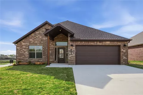 2300 N Presley St, Siloam Springs, AR 72761