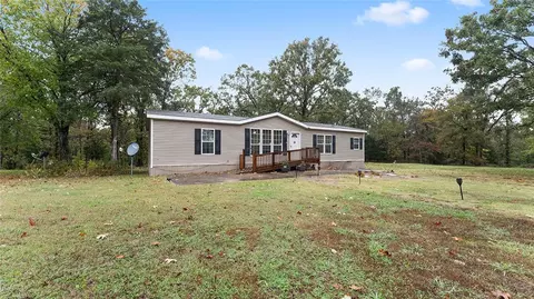 9037 Pine Grove Rd, Gentry, AR 72734