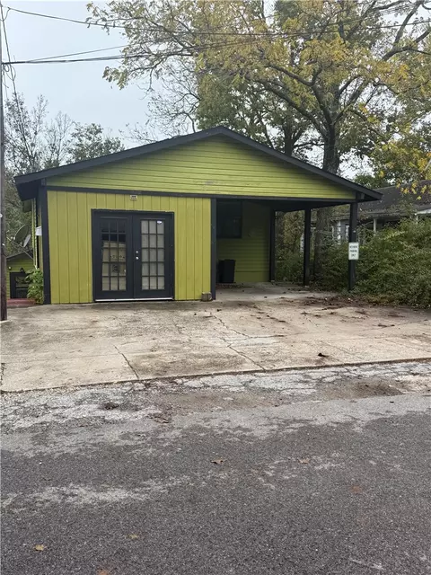 8 Linwood Ave, Eureka Springs, AR 72632