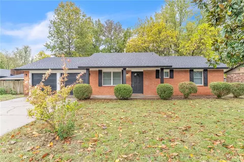 2403 Trudi Pl, Springdale, AR 72762