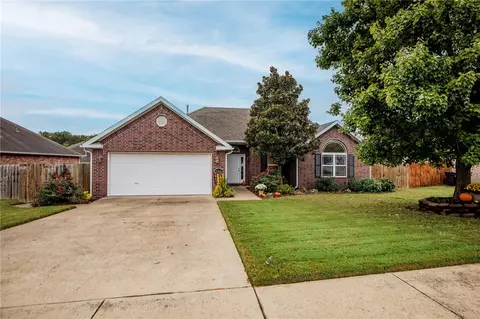 4592 Cory St, Springdale, AR 72762