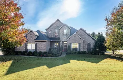 2147 Riverfront Ln, Fayetteville, AR 72703
