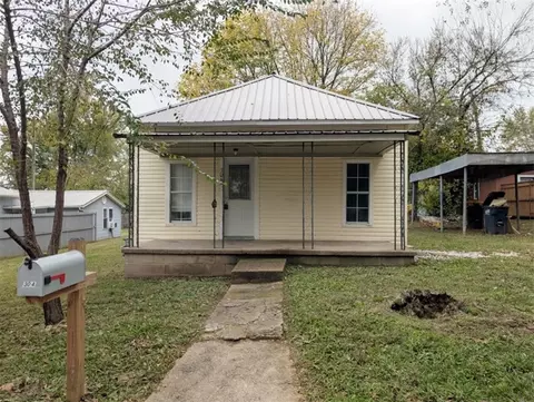 304 Glines Ct, Harrison, AR 72601