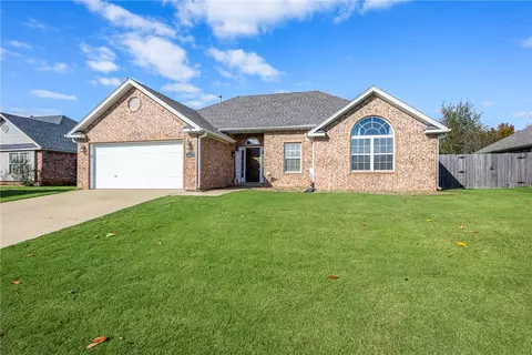 258 W Colorado Ave, Springdale, AR 72764