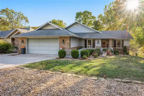 17 Cullen Hills Dr, Bella Vista, AR 72715
