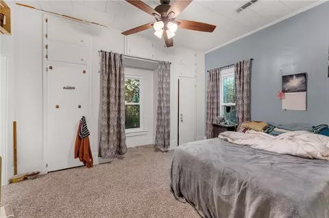 Bedroom - 302 Mcknight Ave, West Fork, AR 72774 photo 2 of 2