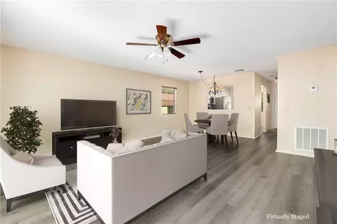 2 Eleanor Ln, Bella Vista, AR 72714