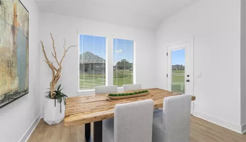 Dining - 5334 Nicolas Ave, Springdale, AR 72762 photo 1 of 2