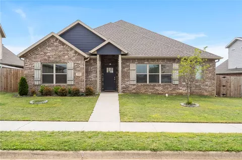 4311 Pawhuska St, Bentonville, AR 72713