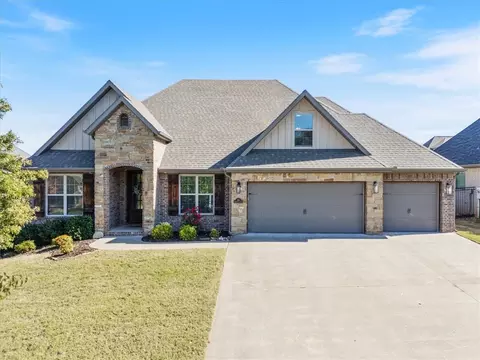 101 SW Highland Rd, Bentonville, AR 72712