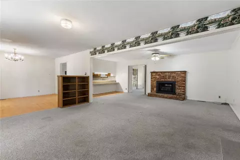 Living - 158 Cooper Dr, Harrison, AR 72601 photo 3 of 11