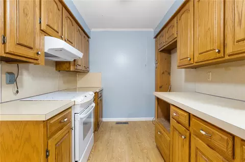 Kitchen - 158 Cooper Dr, Harrison, AR 72601 photo 3 of 3