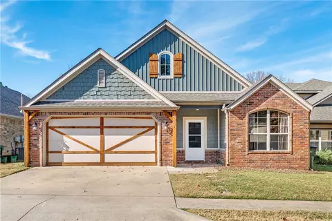 2629 N Sierra Ave, Fayetteville, AR 72703