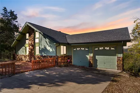 79 Twin Peak Dr, Holiday Island, AR 72631