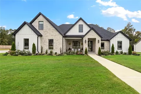 3473 Sweet Osage Ln, Fayetteville, AR 72704