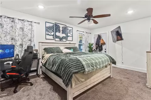 Bedroom - 1400 Capps Rd, Harrison, AR 72601 photo 1 of 10