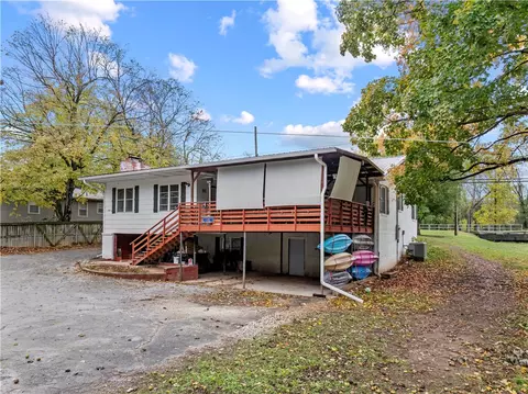 Exterior - 1400 Capps Rd, Harrison, AR 72601 photo 4 of 6