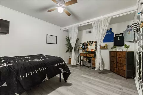Bedroom - 1400 Capps Rd, Harrison, AR 72601 photo 6 of 10