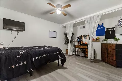 Bedroom - 1400 Capps Rd, Harrison, AR 72601 photo 7 of 10