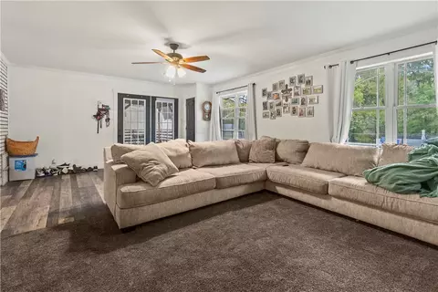 Living - 1400 Capps Rd, Harrison, AR 72601 photo 4 of 4