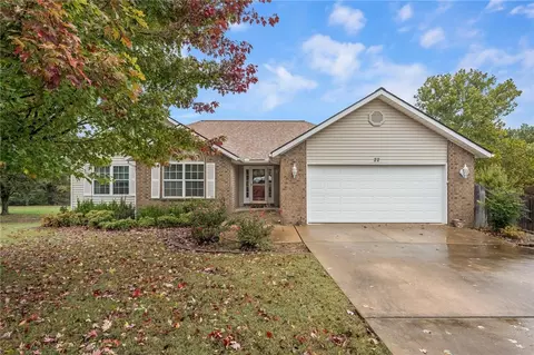 22 Dillow Cir, Bella Vista, AR 72714
