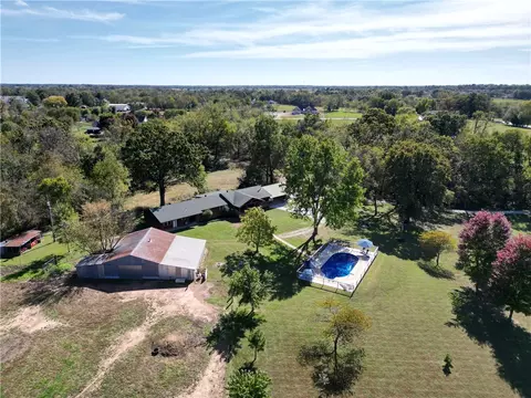 1904 Patterson Rd, Pea Ridge, AR 72751