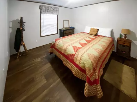 Bedroom - 235 Nc 6058, Jasper, AR 72641 photo 1 of 2