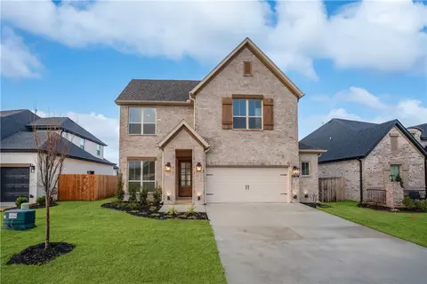 411 Fox Trl, Springdale, AR 72762