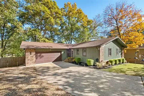 5 Matlock Cir, Bella Vista, AR 72715