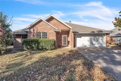 3407 W Mockingbird Ln, Rogers, AR 72756